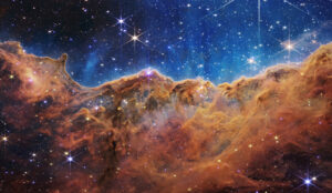 Analizan primeras imágenes de nebulosa planetaria con el telescopio espacial James Webb