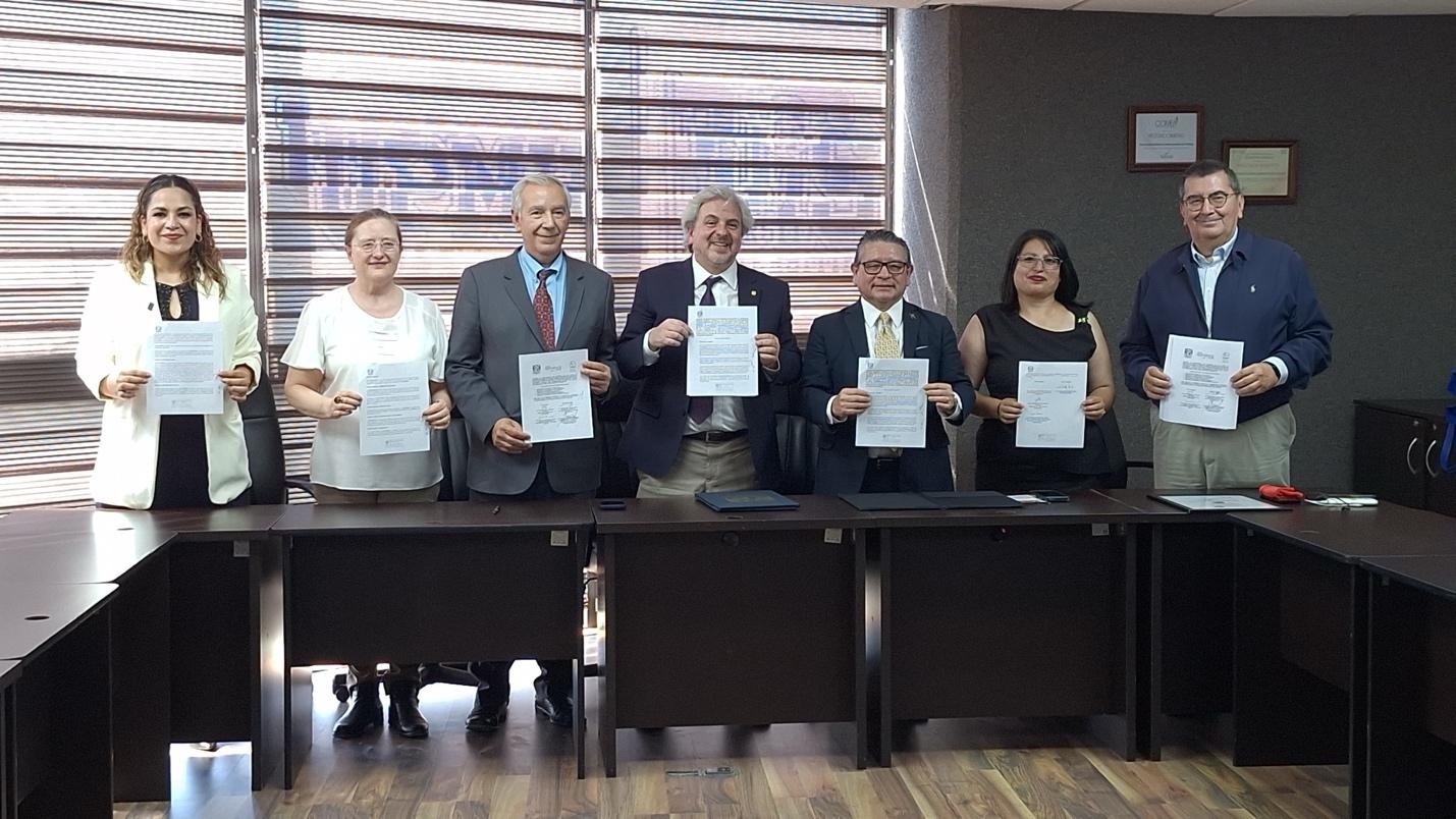 El Instituto de Astronomía de la UNAM y el Clúster Aeroespacial de Baja California firman convenio para proyectos tecnológicos y de capacitación
