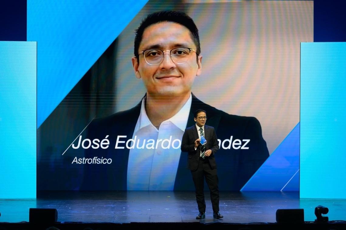 José Eduardo Méndez Delgado, astrofísico de la UNAM, reconocidocon el Premio Internacional de Investigación Princesa de Girona 2026 - Instituto de Astronomía